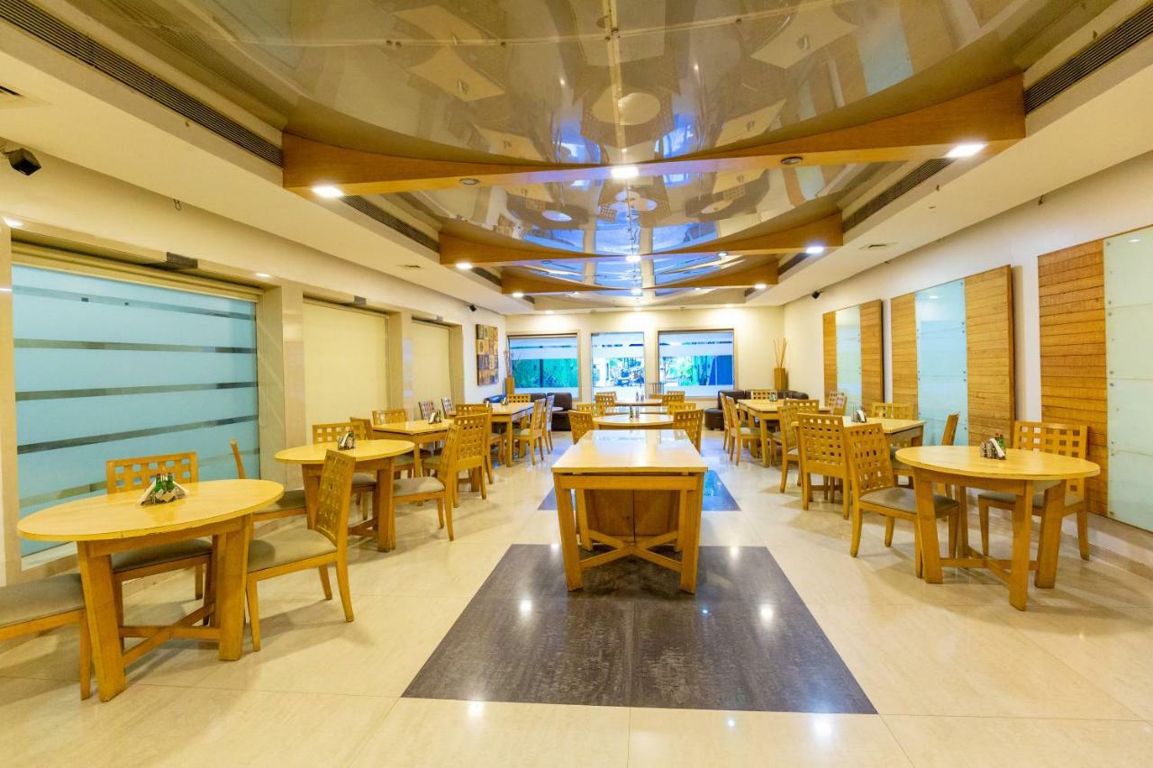 Sukh Hotel Bombaj Zewnętrze zdjęcie